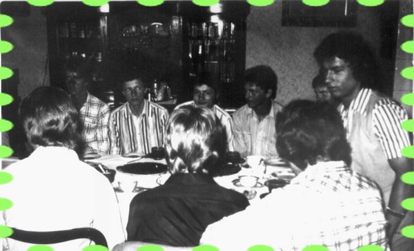 1977-06-3dz 3.jpg