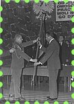 1974-wreczenie sztandaru 2.jpg