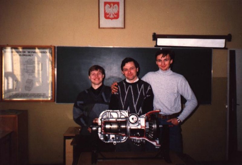 1994-z dyplomantami.jpg