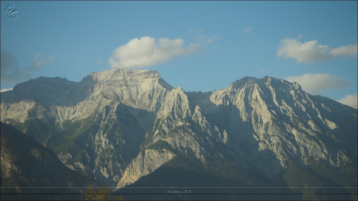 PK284621.JPG
